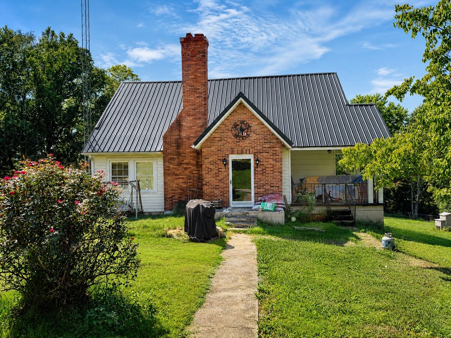 Property Photo:  144 Rooster St  TN 37079 