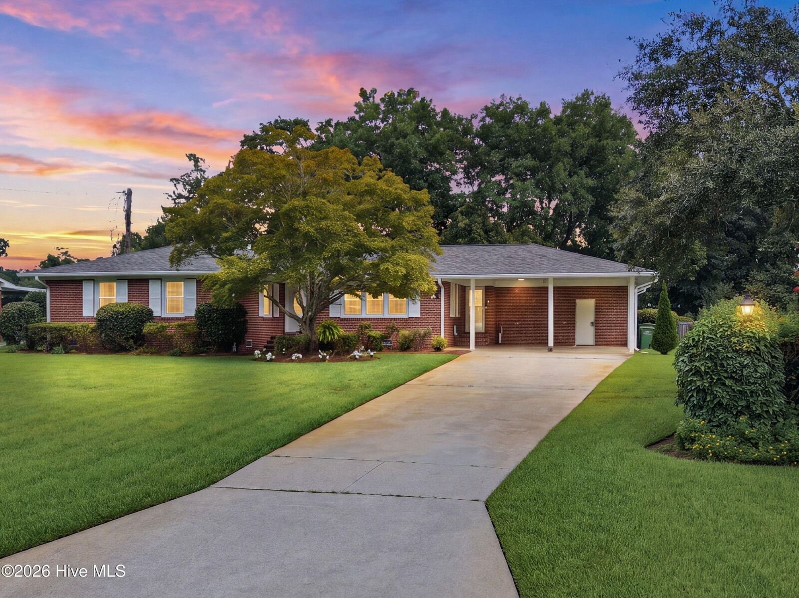 Property Photo: 333 Johnston Drive NC 28412