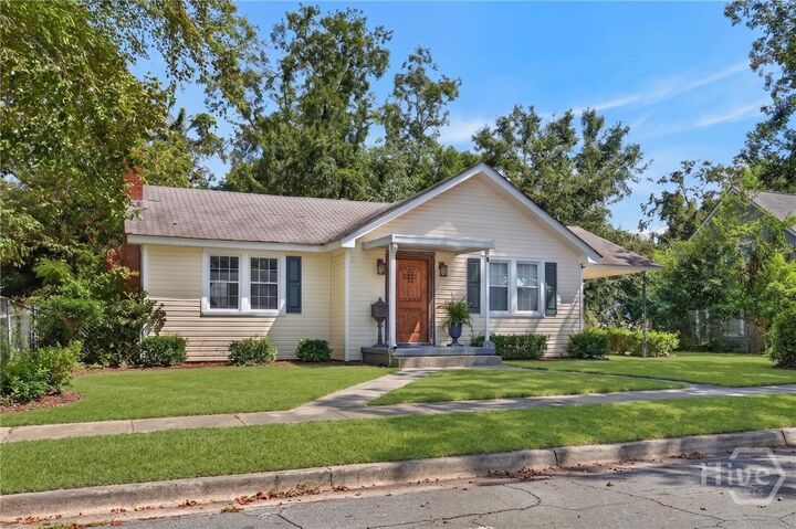 Property Photo:  412 Lawton Avenue  GA 31404 