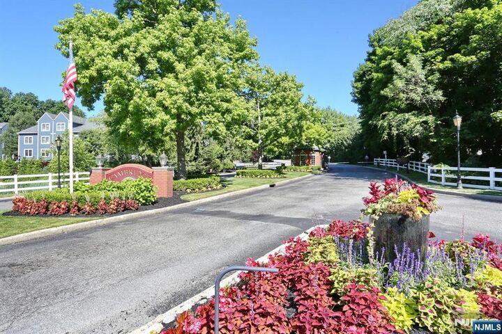 Property Photo:  379 Cambridge Drive  NJ 07446 