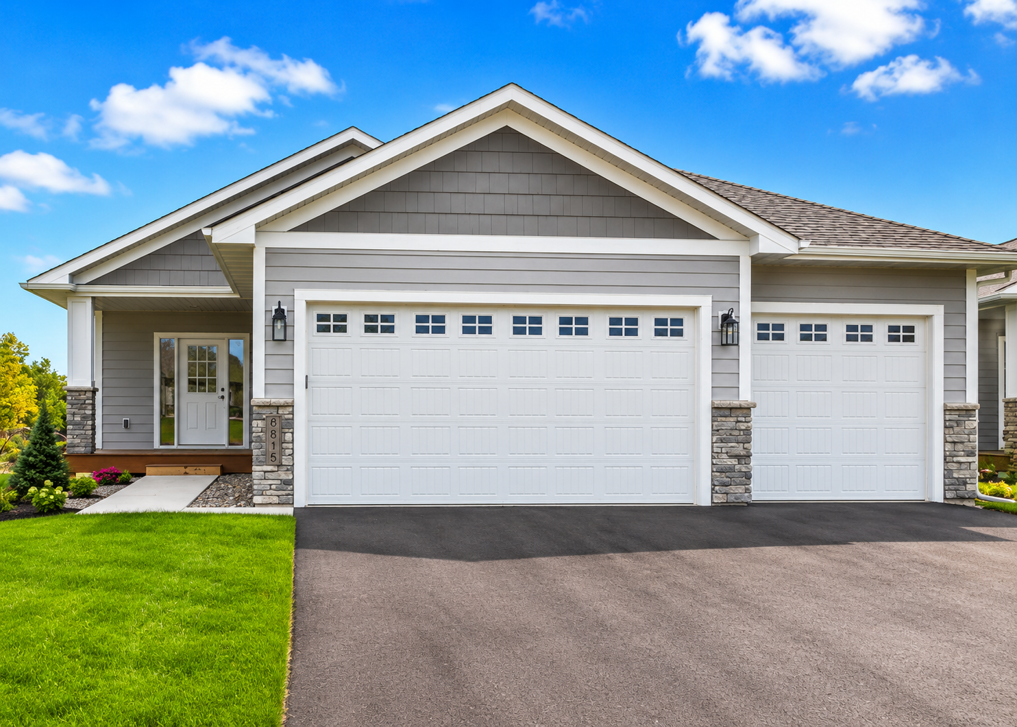 Property Photo:  9815 Pinehurst Drive  MN 55020 