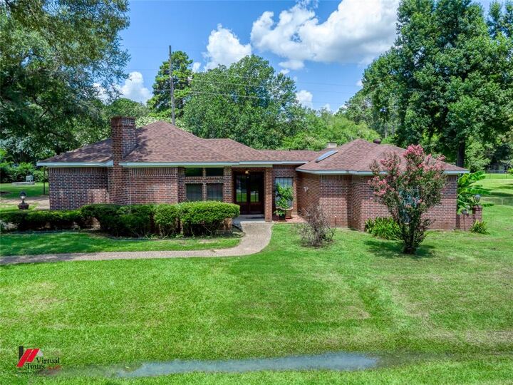 Property Photo:  9838 Ballantrae Circle  LA 71106 