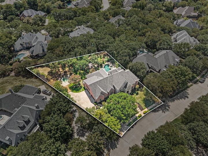 Property Photo:  533 Round Hollow Lane  TX 76092 