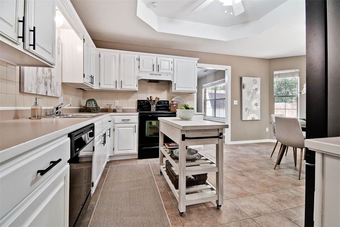 Property Photo:  52 Terry Street  AR 72730 