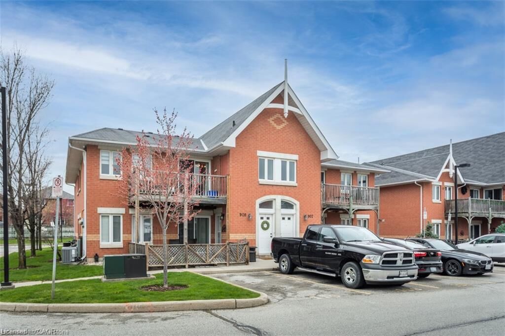 Property Photo:  4140 Foxwood Drive  ON L7M 4R4 