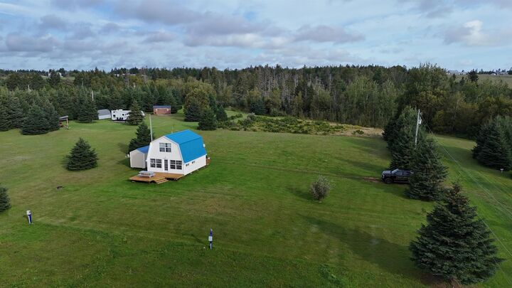 Property Photo: 27 Loretta Lane PE C0B 2C0