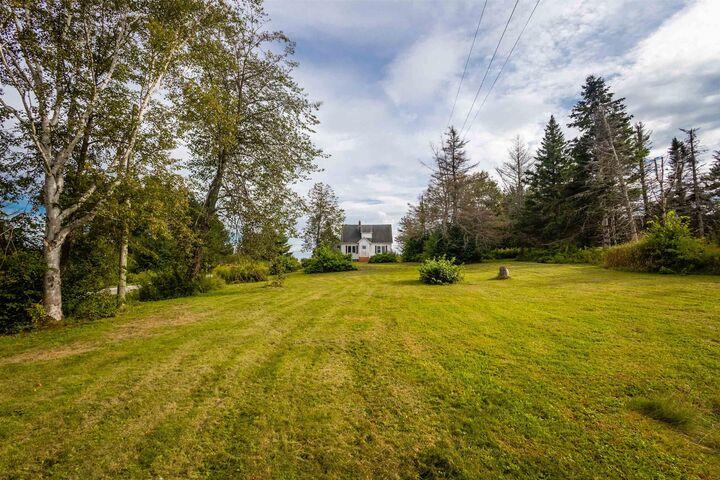 Property Photo: 4062 Fort Augustus Road PE C1B 2Z4