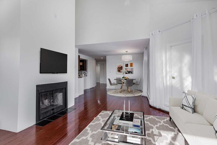 Property Photo:  2214 14A Street SW 302  AB T2T 3W8 