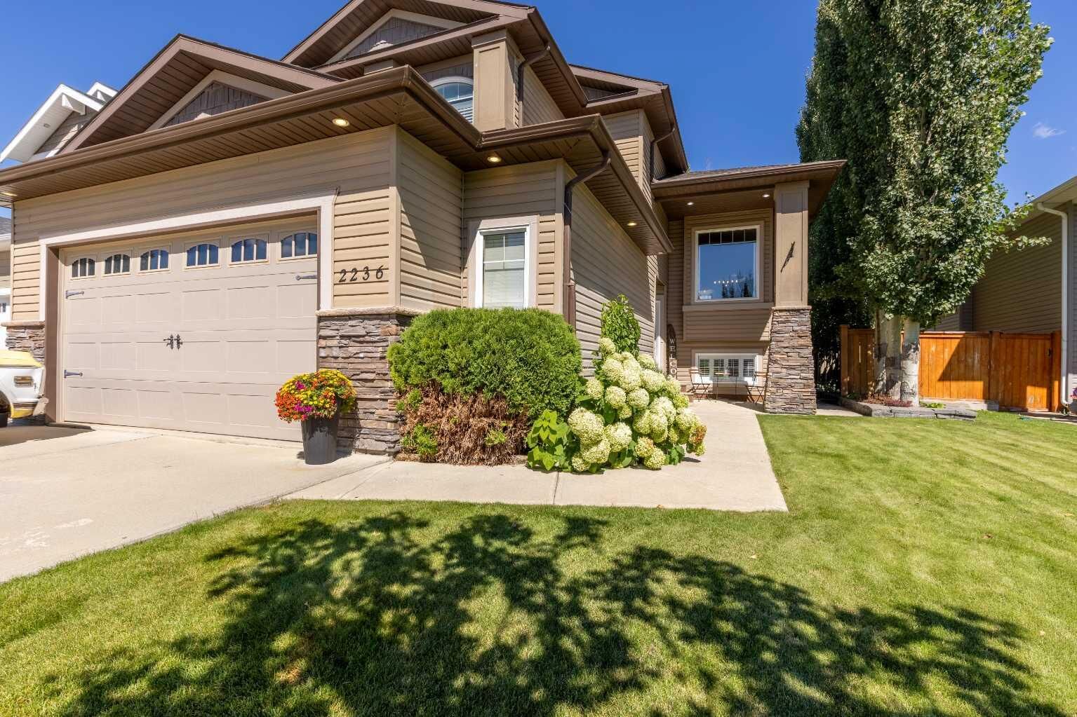 Property Photo:  2236 28 Avenue  AB T1M 0A3 