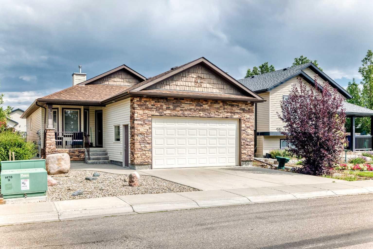 Property Photo: 27 Jessie Robinson Close N AB T1H 6Y4