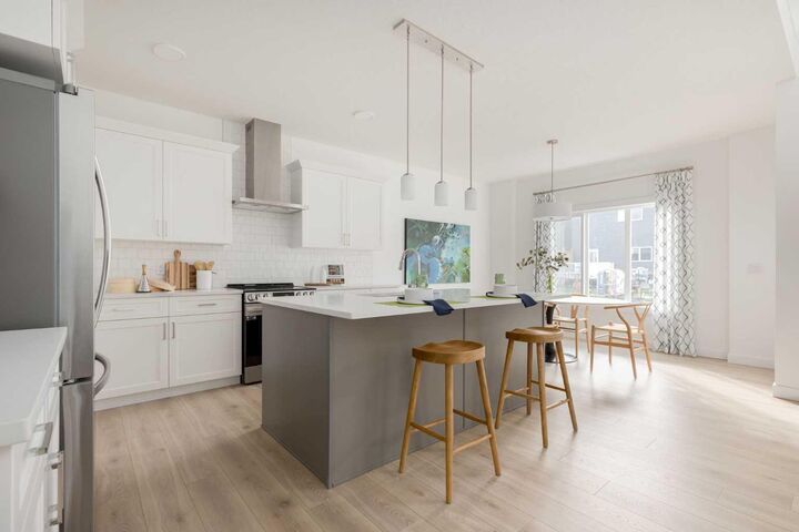 Property Photo:  809 Savanna Crescent NE  AB T3J 5T6 