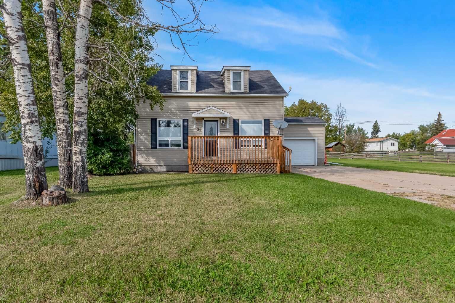 Property Photo:  72127 Range Road 11 37  AB T0H 1B0 