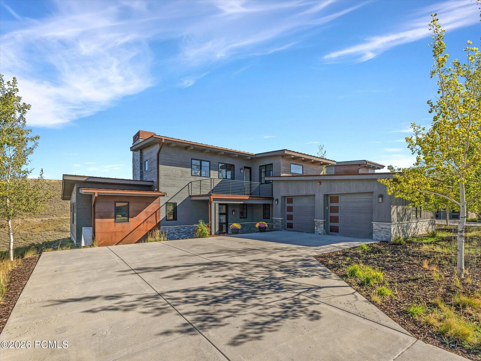 Property Photo: 6634 W Golden Bear Loop UT 84098