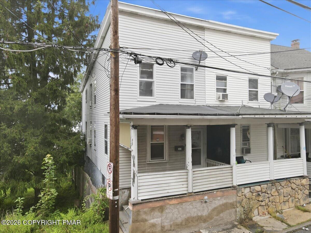 Property Photo: 347 W Kline Avenue PA 18232