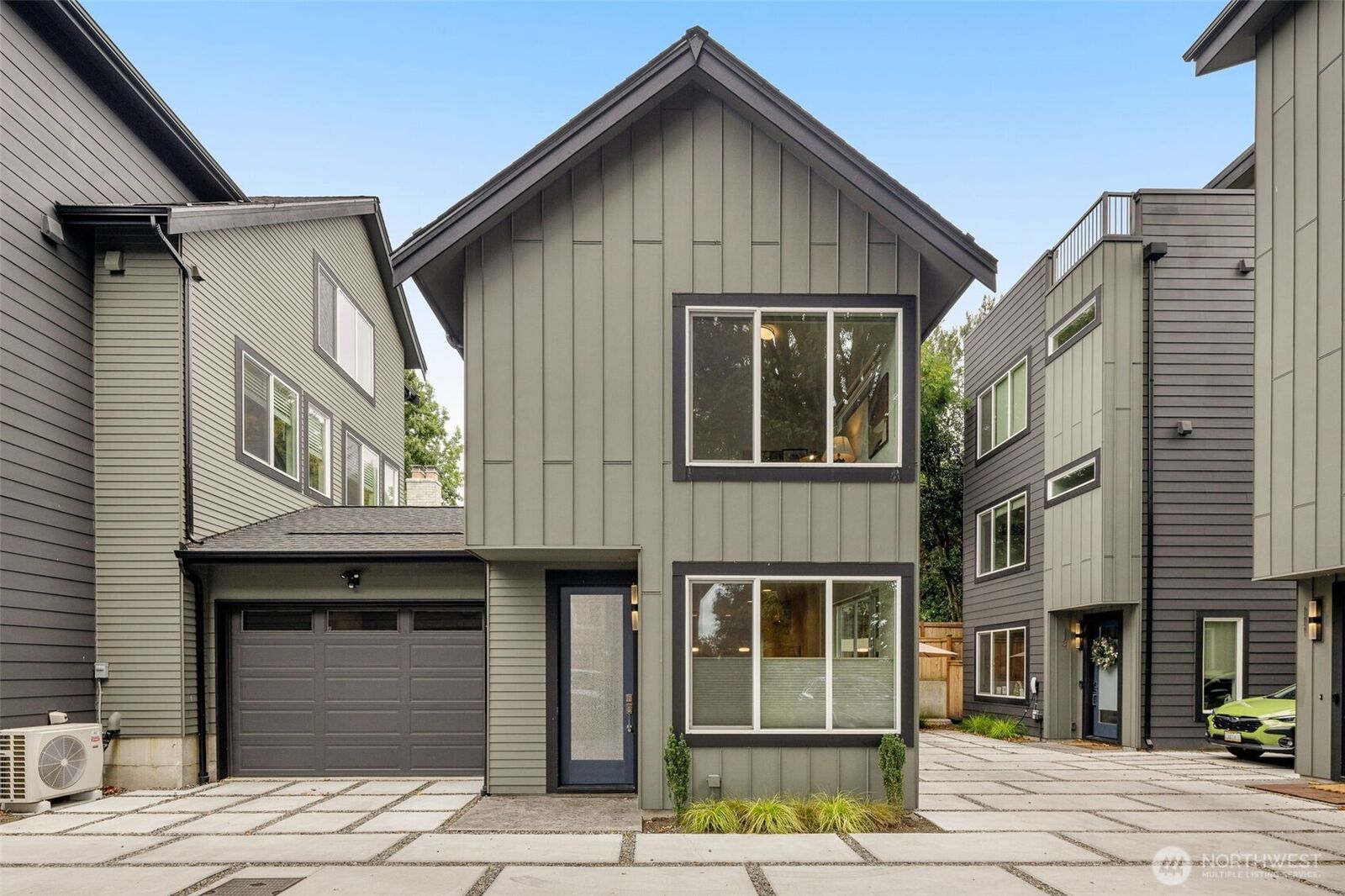 Property Photo: 115 B N 105th Street WA 98133