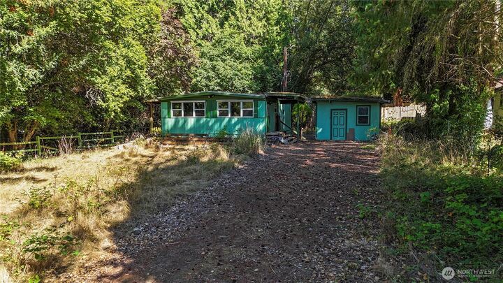 Property Photo: 4903 Ravenridge Way WA 98249