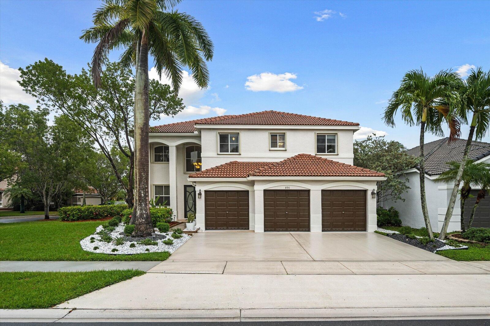 Property Photo:  890 Hawthorn Terrace  FL 33327 