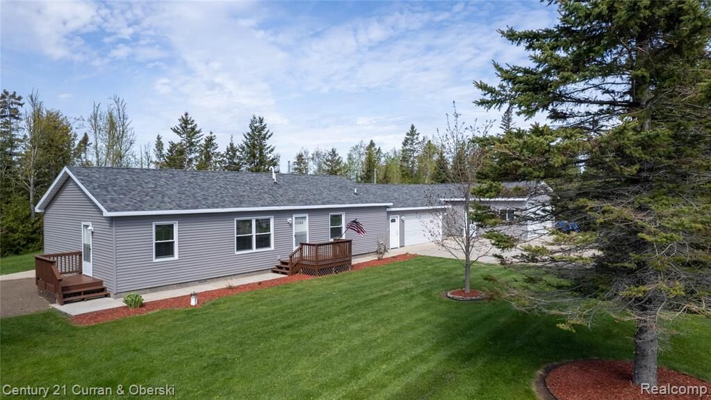 Property Photo:  15262 US 23 S  MI 49777 