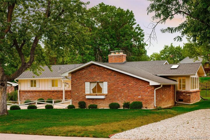 Property Photo:  2285 W Davies Avenue  CO 80120 