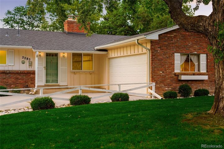 Property Photo: 2285 W Davies Avenue CO 80120