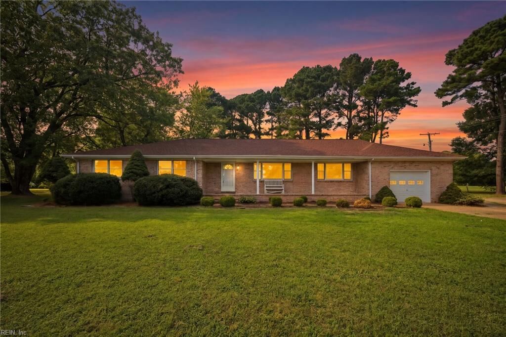 Property Photo: 364 Oak Point Rd VA 23076