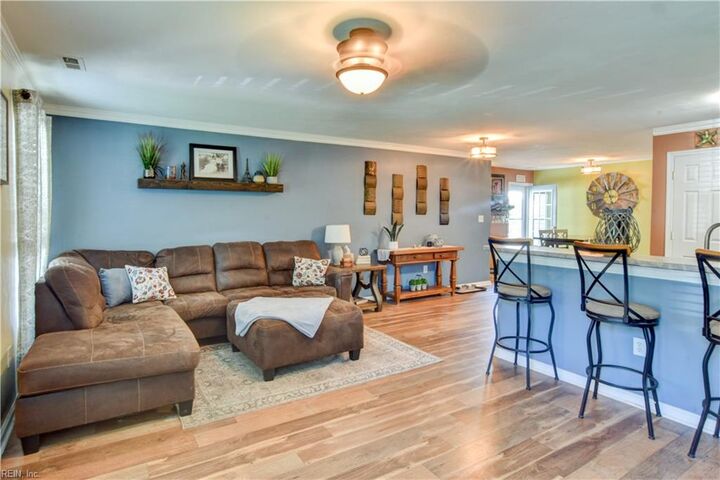 Property Photo: 1522 Lilac Ave VA 23325