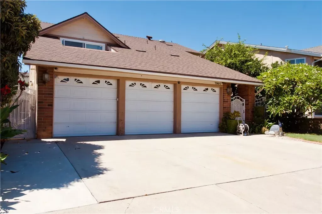 Property Photo: 7907 Casaba CA 91306