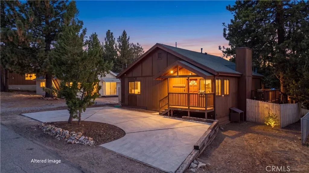 Property Photo: 630 Villa Grove Avenue CA 92314