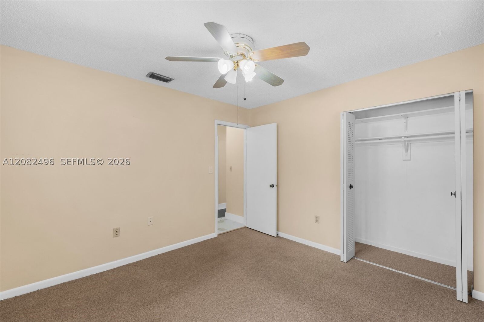 Property Photo:  1284 W 44th Pl 3  FL 33012 