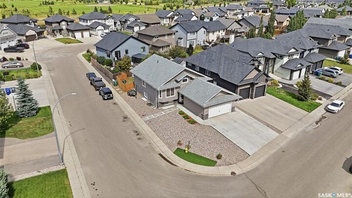 Property Photo:  455 Hastings Crescent  SK S7V 0C8 