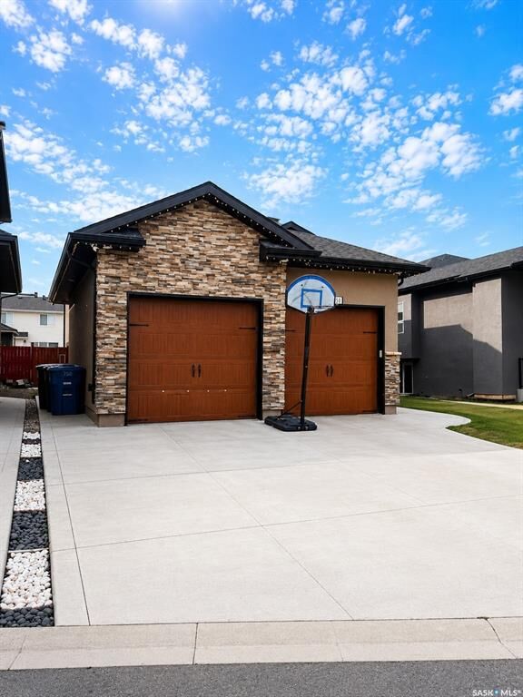 Property Photo:  750 Labine Court  SK S7L 6C8 