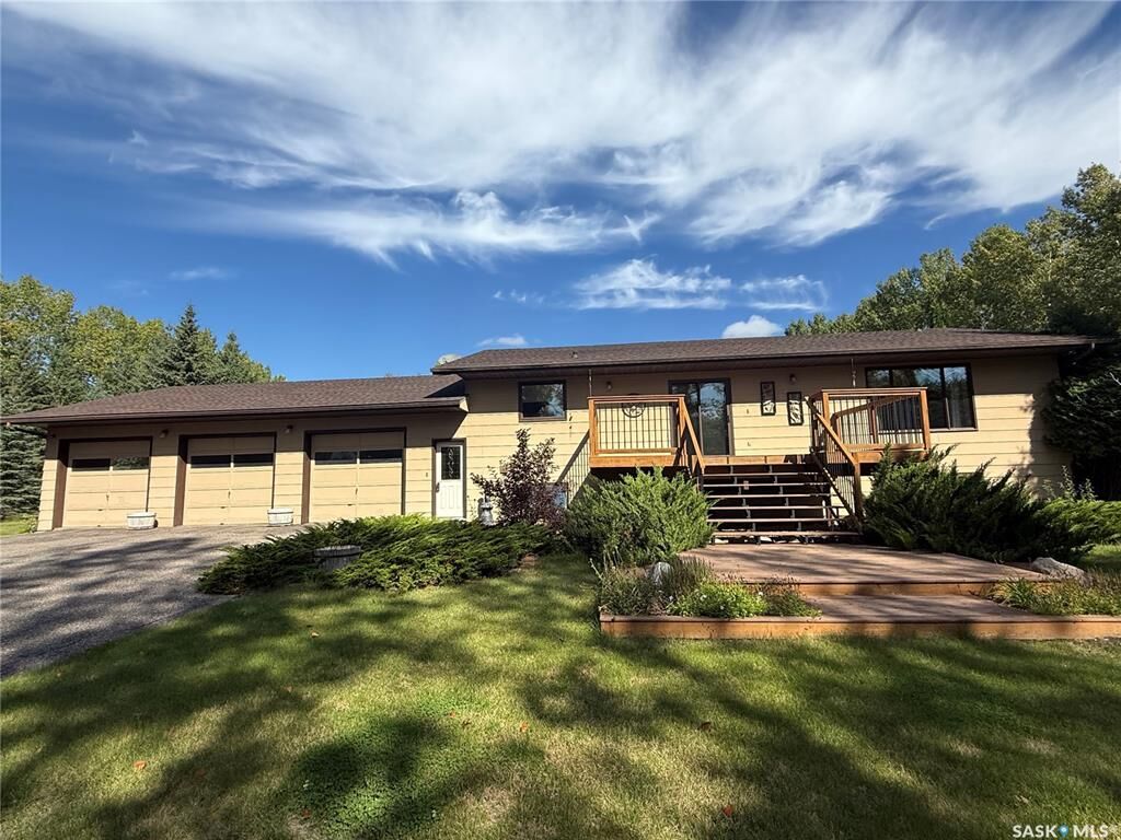 Property Photo:  306 20th Avenue NW  SK S6V 5R3 