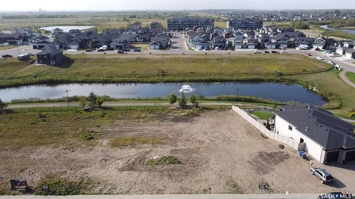 Property Photo:  1020 3rd Street N  SK S0K 2T0 