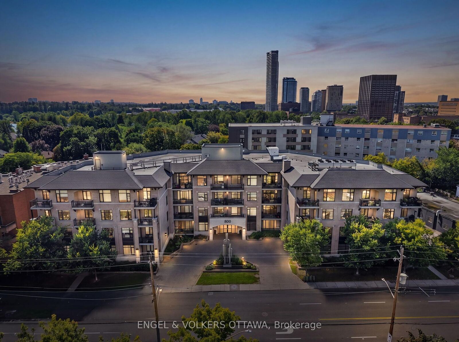 Property Photo: 808 Bronson Avenue 209 ON K1S 5A4