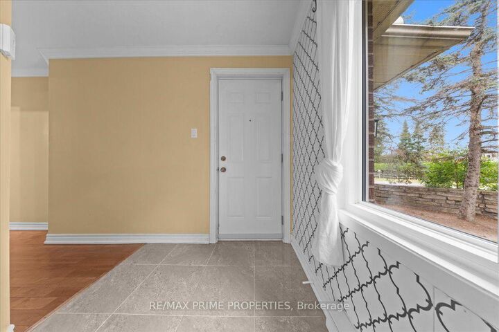 Property Photo:  6702 Jeanne Darc Boulevard N A  ON K1C 6E9 