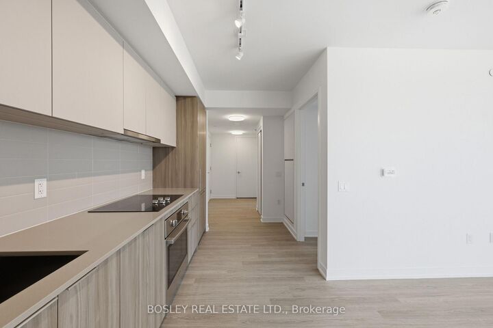 Property Photo:  15 David Salomon Drive 2302  ON M3C 0T2 