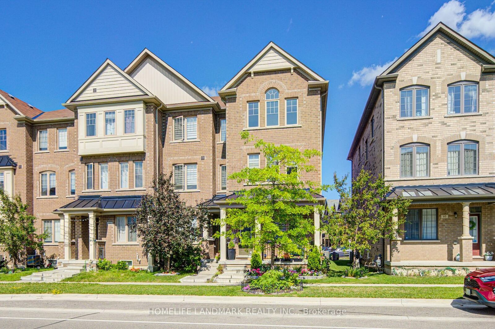 Property Photo: 97 Cornell Centre Boulevard ON L6B 1P8