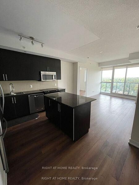 Property Photo:  60 Berwick Avenue 1305  ON M5P 0A3 