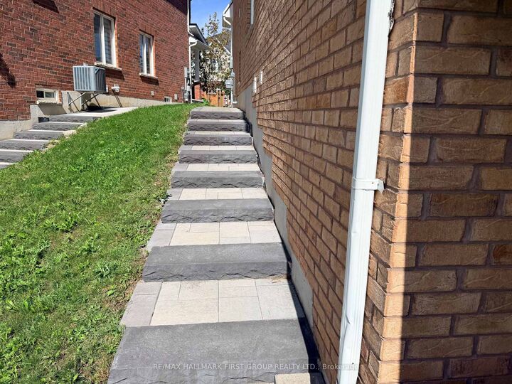 Property Photo: 1671 William Lott Drive ON L1K 0X3