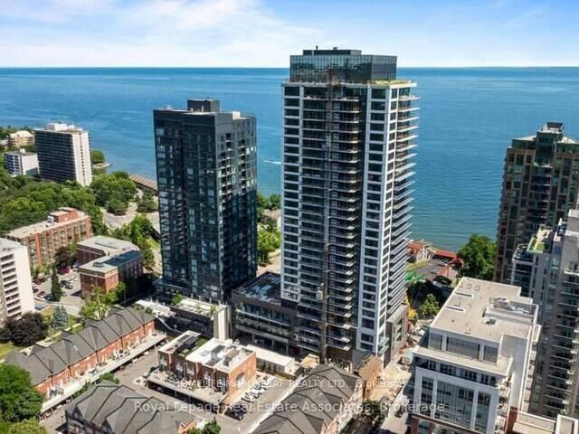 Property Photo:  370 Martha Street 2102  ON L7R 0G9 