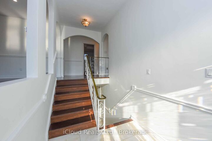 Property Photo:  2101 Parkway Drive  ON L0L 1R0 