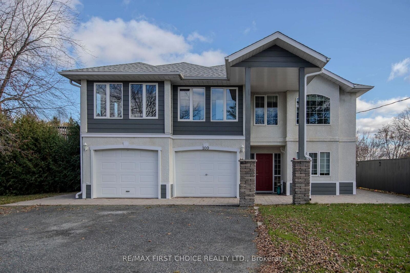 Property Photo:  100 Queen Street  ON P0W 1A0 