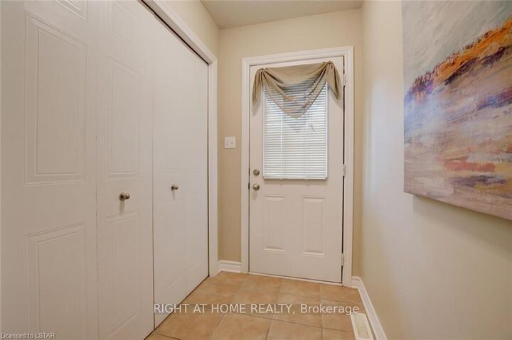 Property Photo: 1059 Whetherfield Street 44 ON N6H 0B6