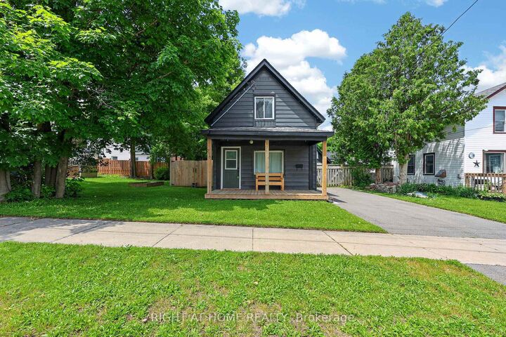 Property Photo: 314 Bay Street ON L4R 1J9