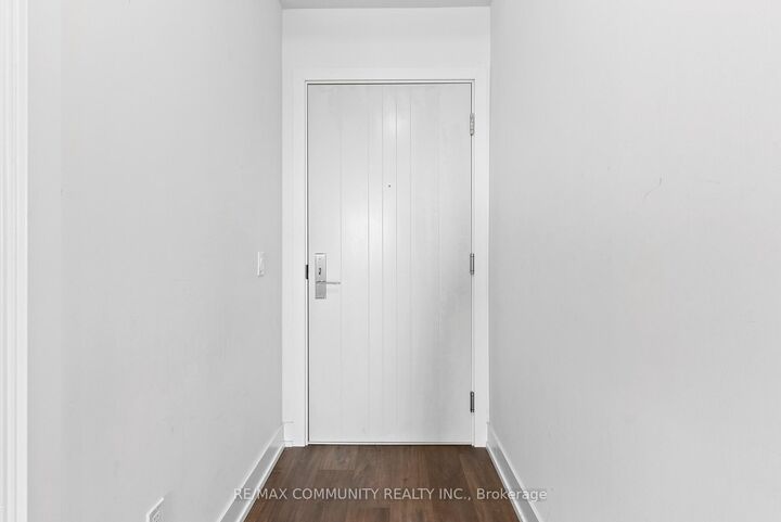 Property Photo:  2550 Simcoe Street N 419  ON L1L 0R5 