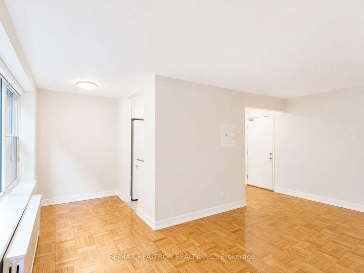 Property Photo:  1545 Bathurst Street 109  ON M5P 3H6 