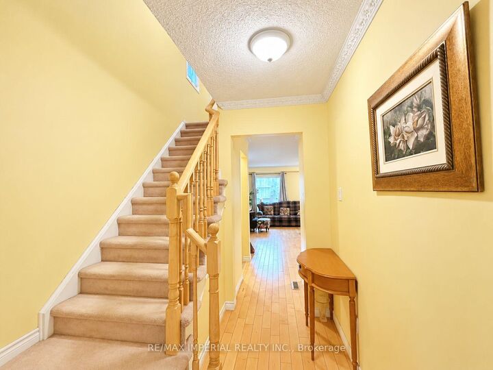Property Photo:  2955 Thomas Street 53, Upper Rm1  ON L5M 6A9 