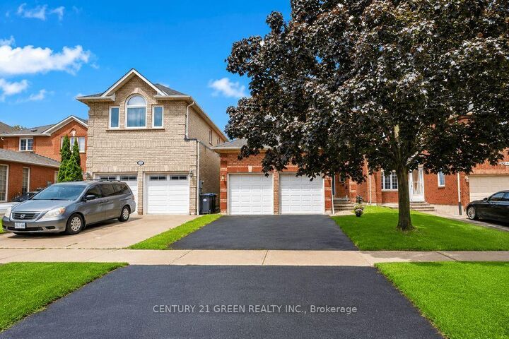 Property Photo:  1446 Grossi Street  ON L5V 1T8 