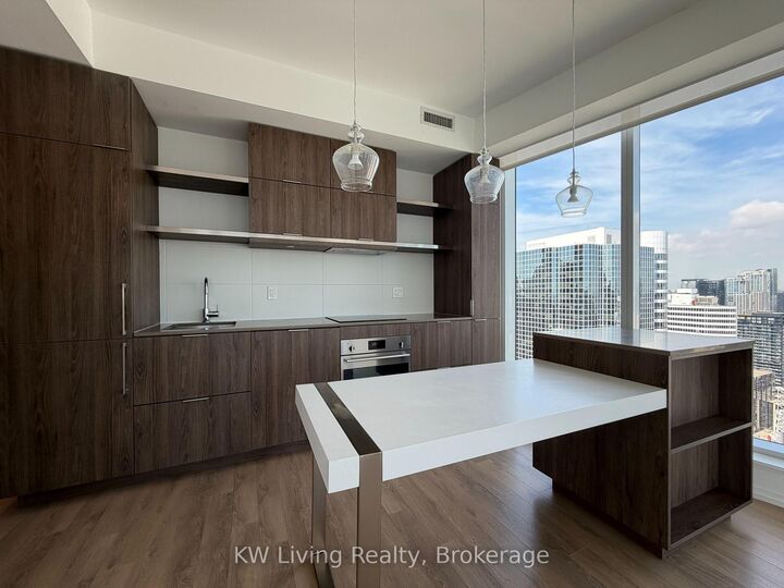 Property Photo: 197 Yonge St Street 3902 ON M5B 1M4