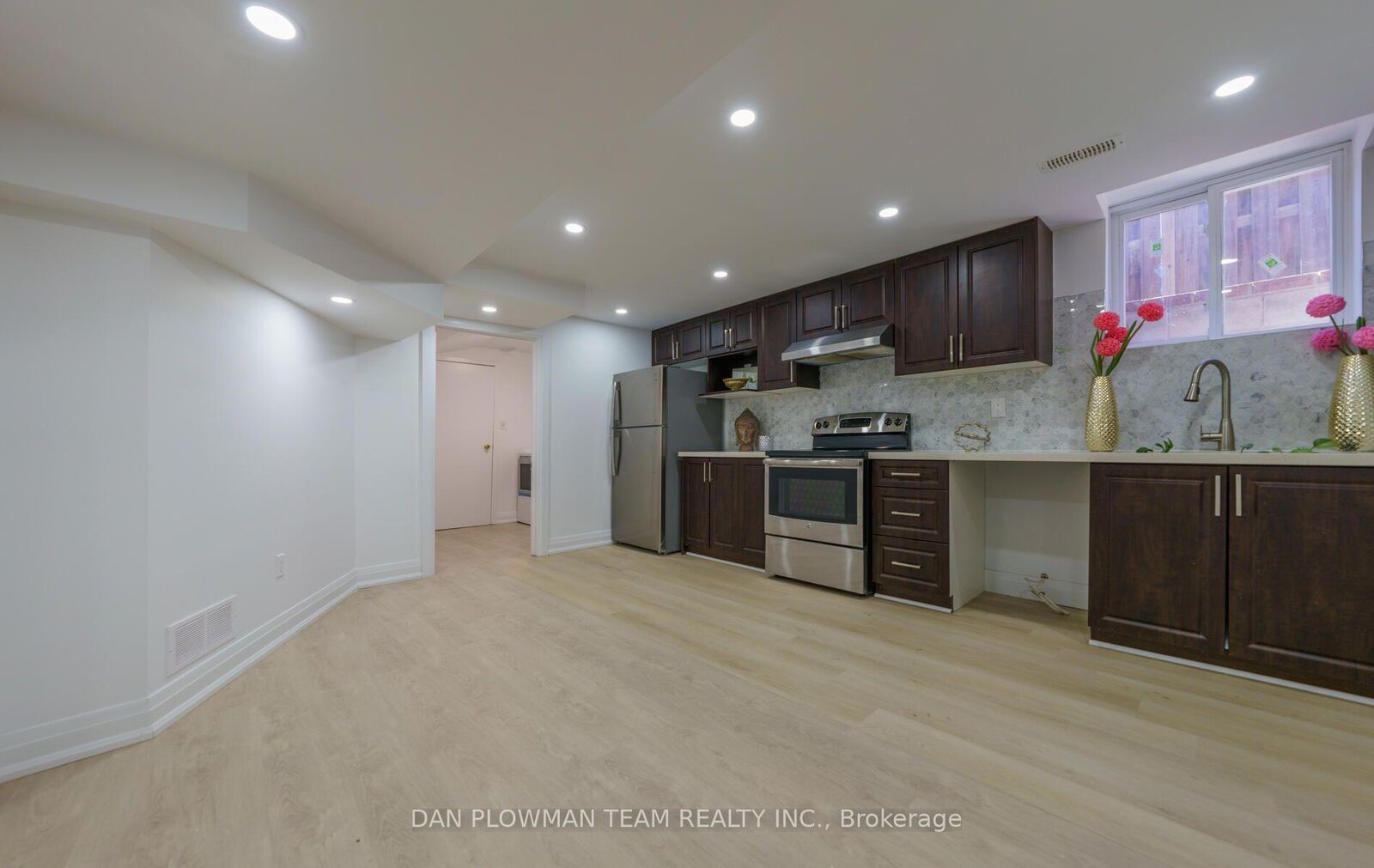 Property Photo:  10 Pardon Avenue  ON L1P 1V1 